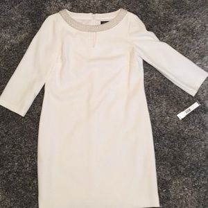 Tahari (Arthur S. Levine) Size 6